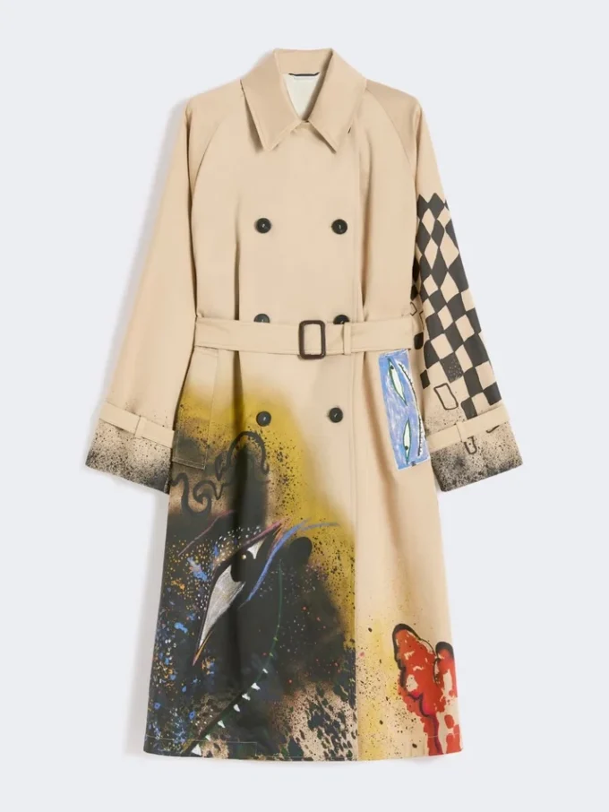 Trenchcoat i mønstret vandafvisende gabardine, skin orient Trenchcoat i mønstret vandafvisende gabardine, skin orient