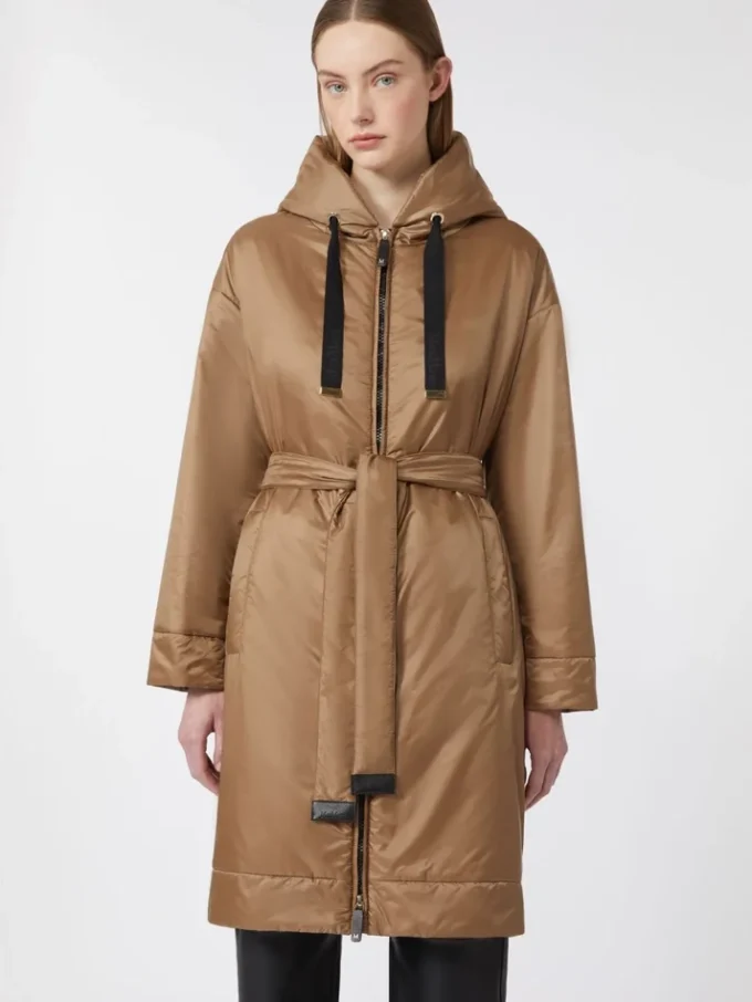 Vandafvisende, polstret parka i canvas, kamel Vandafvisende, polstret parka i canvas, kamel
