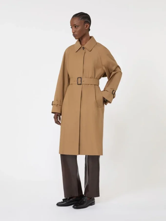 Vandafvisende trenchcoat i bomuldsblanding, brun Vandafvisende trenchcoat i bomuldsblanding, brun