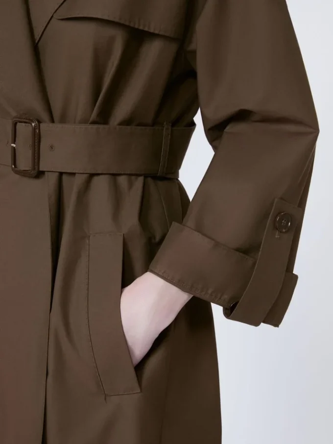 Vandafvisende trenchcoat i twill med bælte, chokolade Vandafvisende trenchcoat i twill med bælte, chokolade