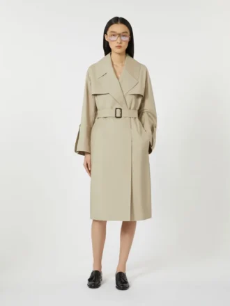 Vandafvisende trenchcoat i twill med bælte, sand Vandafvisende trenchcoat i twill med bælte, sand